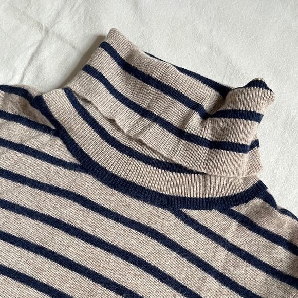 Striped Cashmere Sweater - Picture 4 of 4